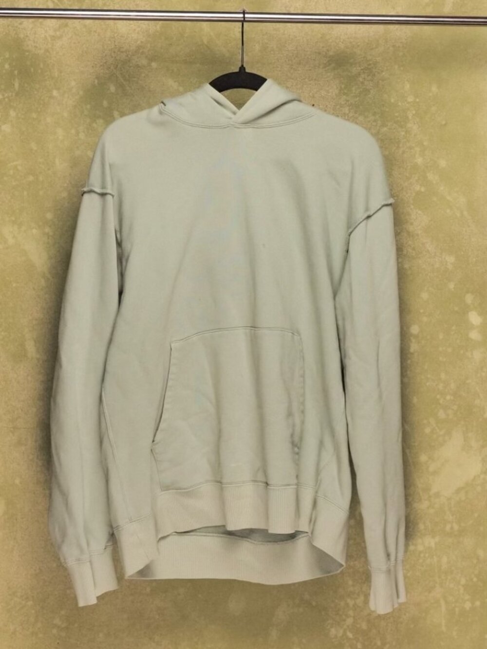 VUJA DE Tokyo 2019 Olive Green Sweatshirt Size M